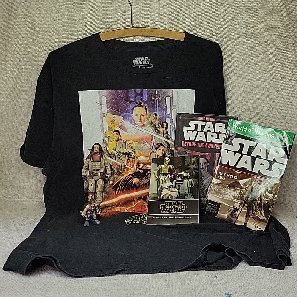 Star Wars books,mini coloring book, tshirt, and figures